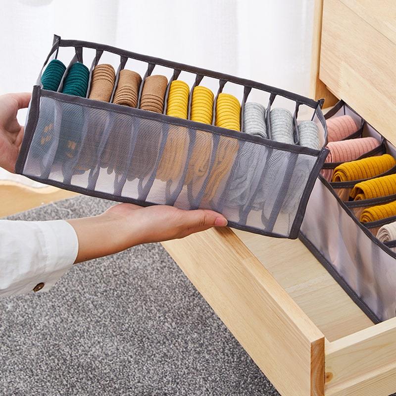 11 GRIDS（SOCK BOX）
